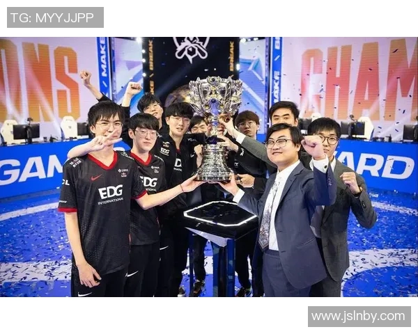 2026电竞新闻S15LOL赛后分析FPX与EDG对决中的战术运用与团队协作力量